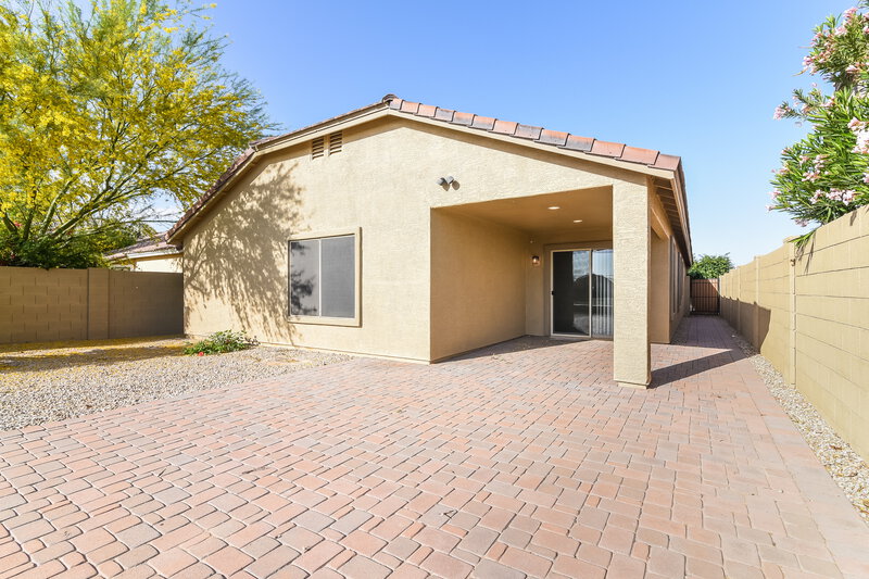 1,915/Mo, 29165 N Yellow Bee Dr San Tan Valley, AZ 85143 Rear View