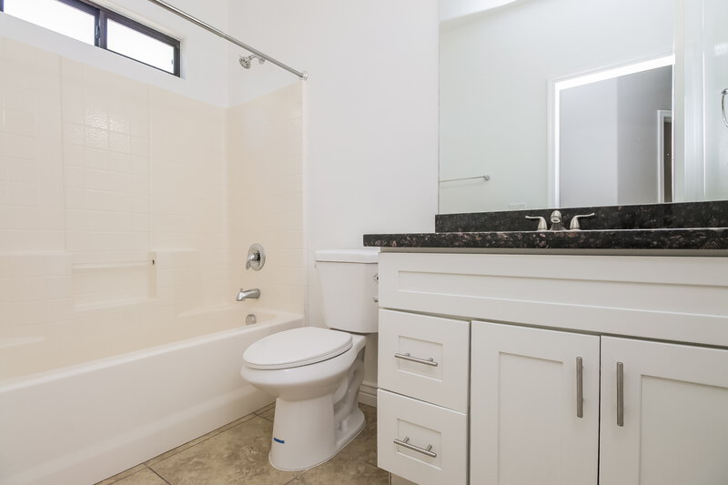 2,220/Mo, 2191 E Greenlee Ave Apache Junction, AZ 85119 Bathroom View 2