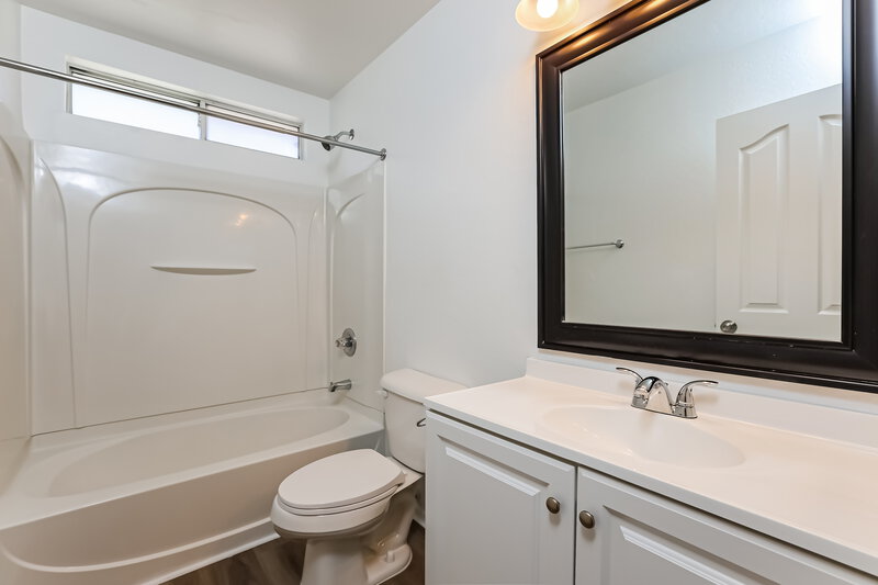 2,345/Mo, 1384 S Hawk Ln Gilbert, AZ 85296 Bathroom View