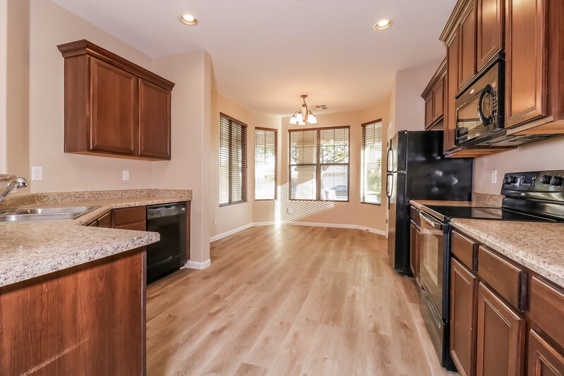 2,165/Mo, 10805 W Madison St Avondale, AZ 85323 Kitchen View
