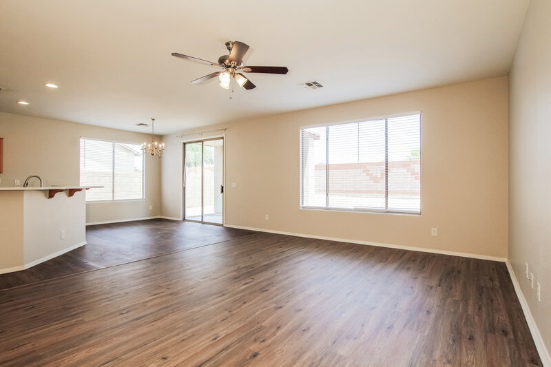 1,935/Mo, 10866 W Chase Ln Avondale, AZ 85323 Living Room View