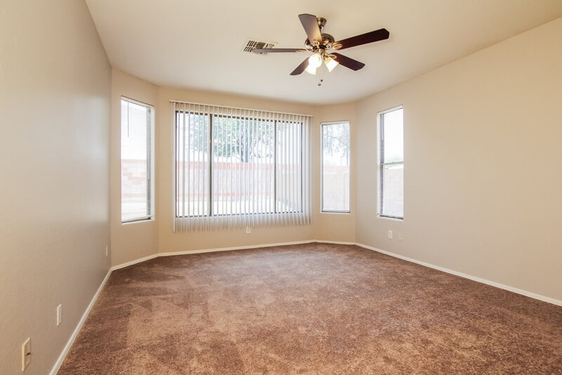 1,935/Mo, 10866 W Chase Ln Avondale, AZ 85323 Main Bedroom View
