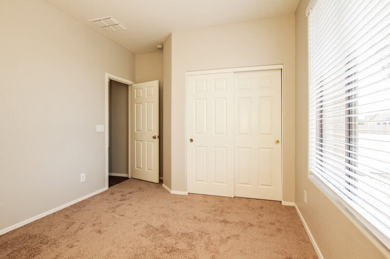 1,935/Mo, 10866 W Chase Ln Avondale, AZ 85323 Bedroom View 4