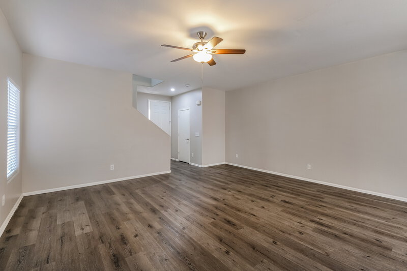 2,185/Mo, 10911 W Mariposa Dr Phoenix, AZ 85037 Living Room View 2