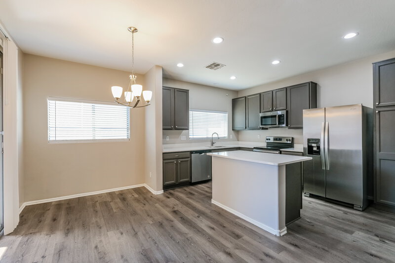 2,185/Mo, 10911 W Mariposa Dr Phoenix, AZ 85037 Dining Room View
