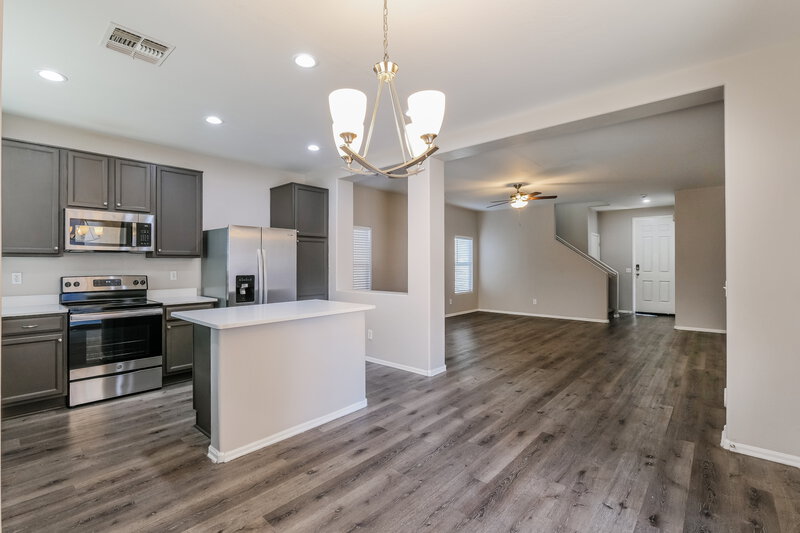 2,185/Mo, 10911 W Mariposa Dr Phoenix, AZ 85037 Dining Room View 2