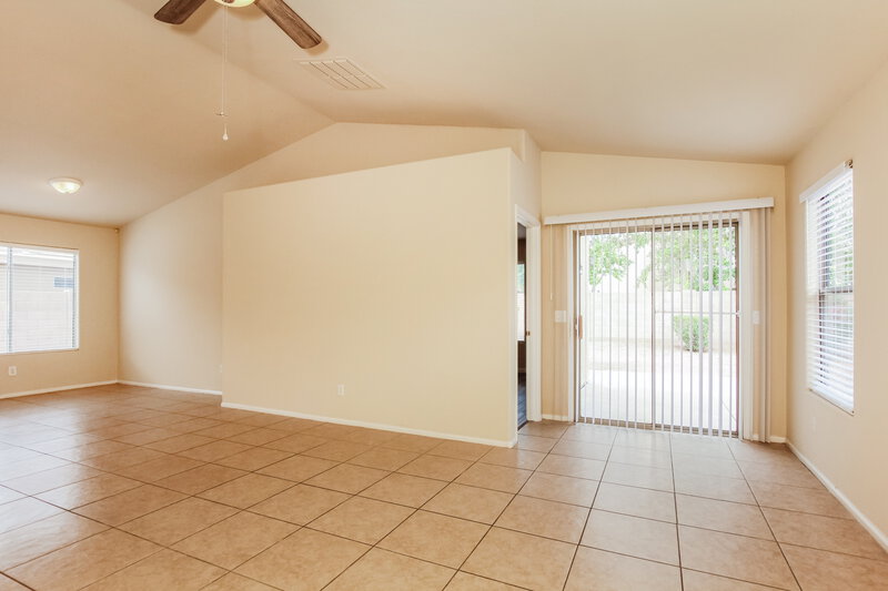 2,055/Mo, 11026 W Wilshire Dr Avondale, AZ 85392 Misc View 2