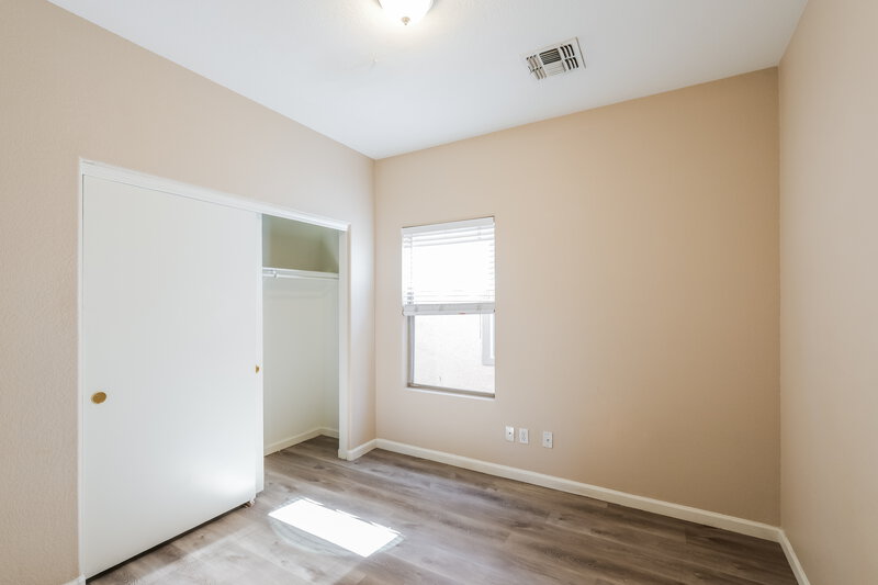 2,190/Mo, 11242 W Garfield St Avondale, AZ 85323 Bedroom View 3