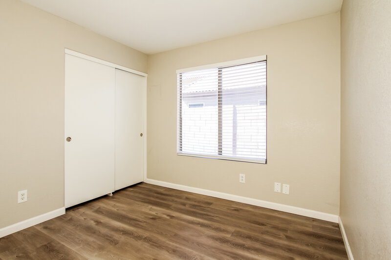 2,055/Mo, 11409 W Cambridge Ave Avondale, AZ 85392 Bedroom View