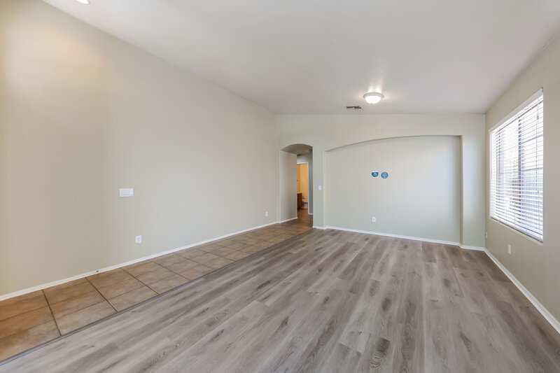 1,865/Mo, 11402 W Davis Ln Avondale, AZ 85323 Living Room View