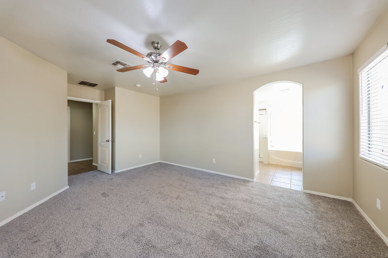 1,865/Mo, 11402 W Davis Ln Avondale, AZ 85323 Main Bedroom View 2