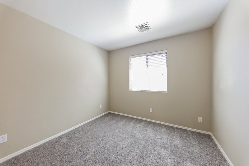 1,865/Mo, 11402 W Davis Ln Avondale, AZ 85323 Bedroom View 2