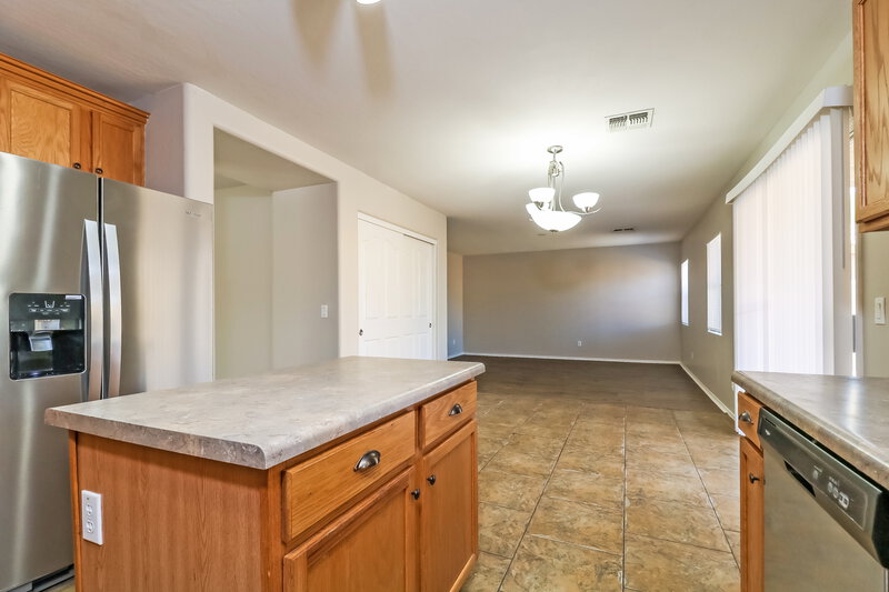 2,335/Mo, 11542 W Mountain View Rd Youngtown, AZ 85363 Dining Room View