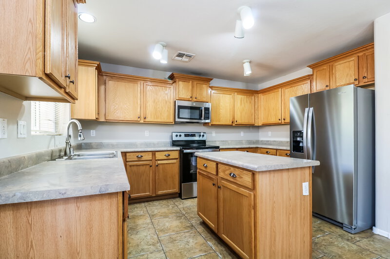 2,335/Mo, 11542 W Mountain View Rd Youngtown, AZ 85363 Kitchen View