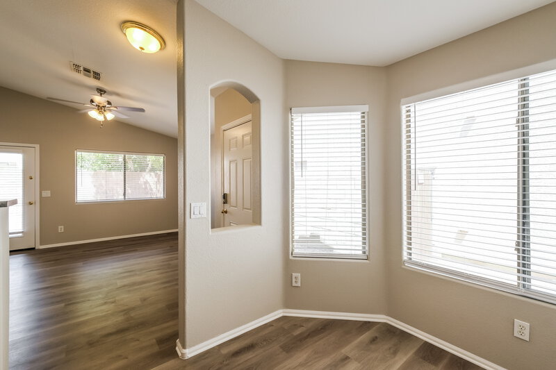 1,950/Mo, 12606 W Reade Ave Litchfield Park, AZ 85340 Dining Room View