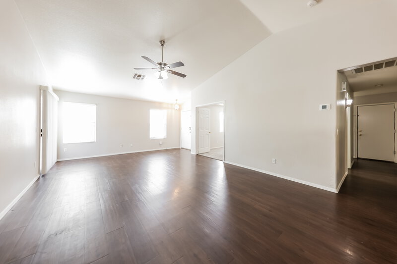 1,890/Mo, 12738 W Redfield Rd El Mirage, AZ 85335 Living Room View 3