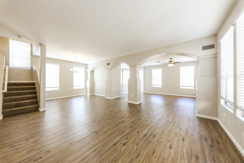 2,435/Mo, 13416 W Peck Dr Litchfield Park, AZ 85340 Living Room View 2