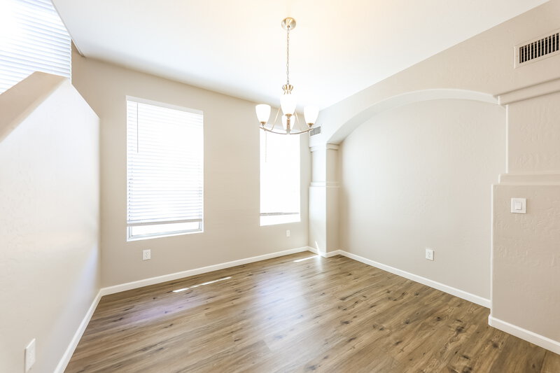2,435/Mo, 13416 W Peck Dr Litchfield Park, AZ 85340 Dining Room View