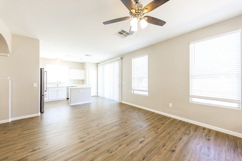 2,435/Mo, 13416 W Peck Dr Litchfield Park, AZ 85340 Dining Room View 2