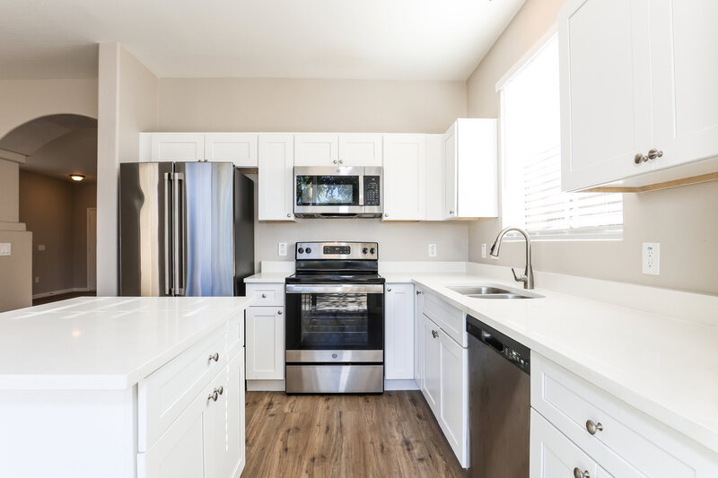 2,325/Mo, 13416 W Peck Dr Litchfield Park, AZ 85340 Kitchen View 2