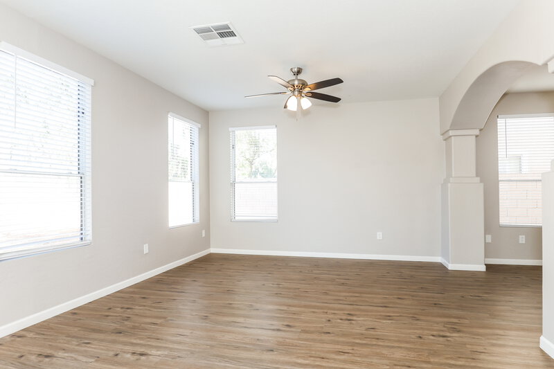 2,325/Mo, 13416 W Peck Dr Litchfield Park, AZ 85340 Family Room View
