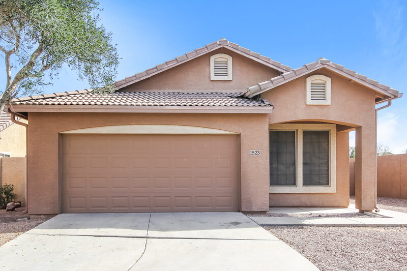 2,005/Mo, 1523 S 84th Dr Tolleson, AZ 85353 External View