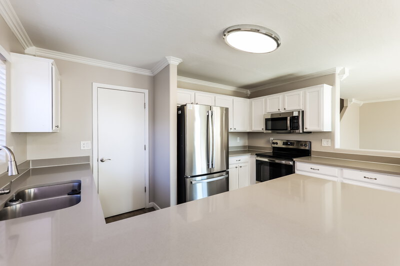 1,990/Mo, 15995 W Vogel Ave Goodyear, AZ 85338 Kitchen View