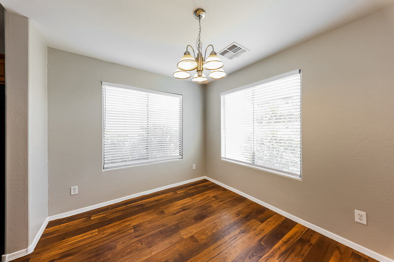 2,250/Mo, 2040 S 86th Ln Tolleson, AZ 85353 Dining Room View