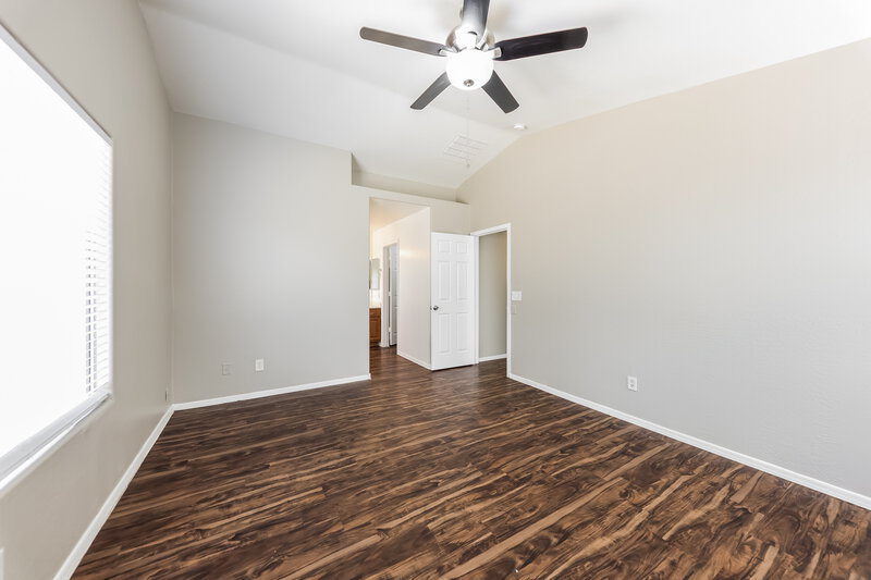 2,250/Mo, 2040 S 86th Ln Tolleson, AZ 85353 Main Bedroom View 2