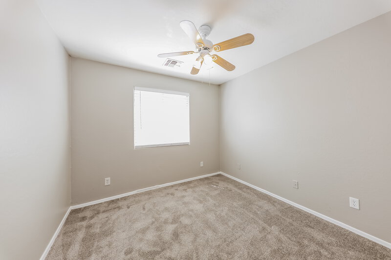 2,250/Mo, 2040 S 86th Ln Tolleson, AZ 85353 Bedroom View 2