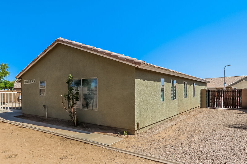 2,250/Mo, 2040 S 86th Ln Tolleson, AZ 85353 Rear View