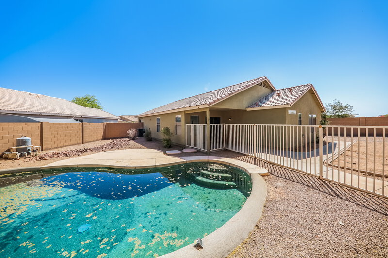 2,250/Mo, 2040 S 86th Ln Tolleson, AZ 85353 Rear View 2