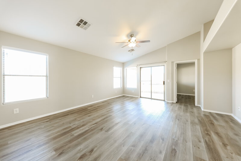 2,025/Mo, 2201 S 84th Ave Tolleson, AZ 85353 Living Room View