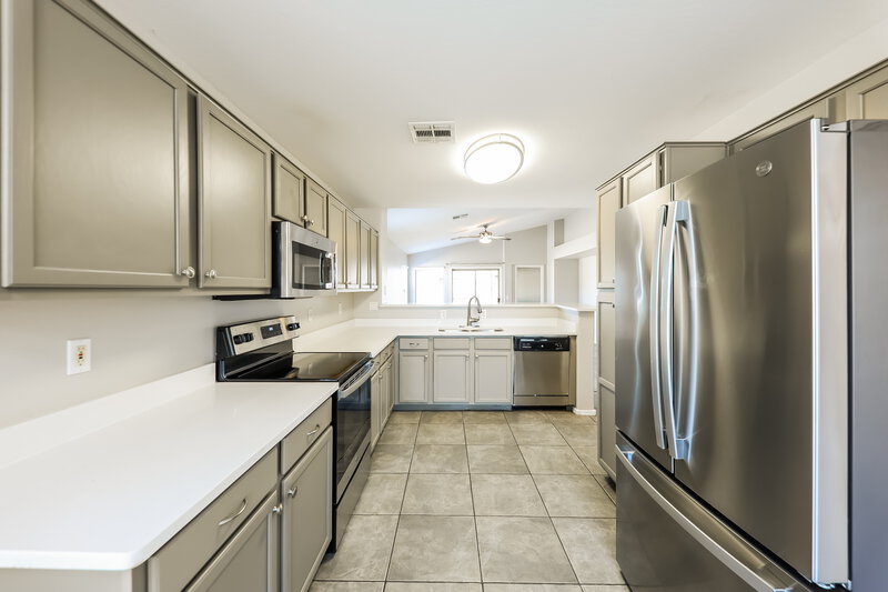 2,025/Mo, 2201 S 84th Ave Tolleson, AZ 85353 Kitchen View