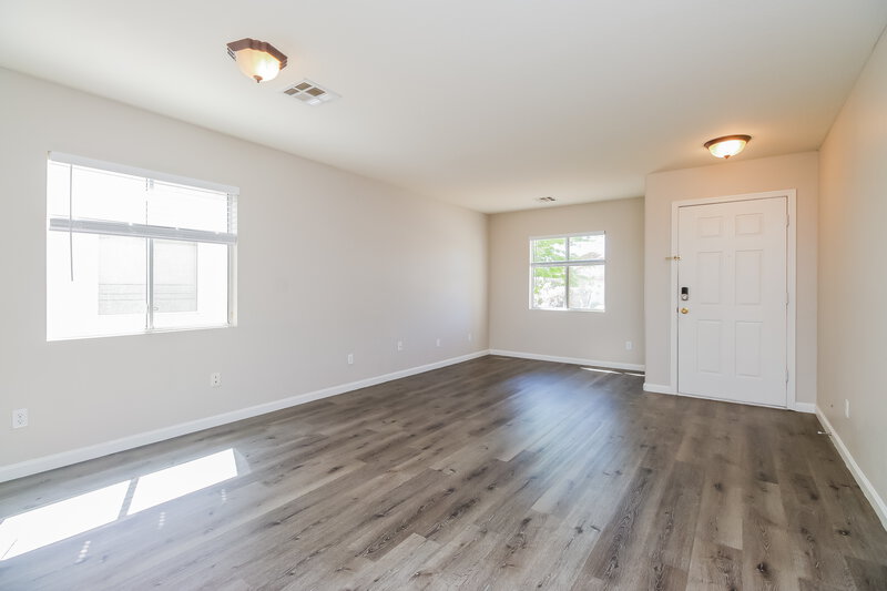 2,000/Mo, 2324 E San Manuel Rd San Tan Valley, AZ 85143 Family Room View