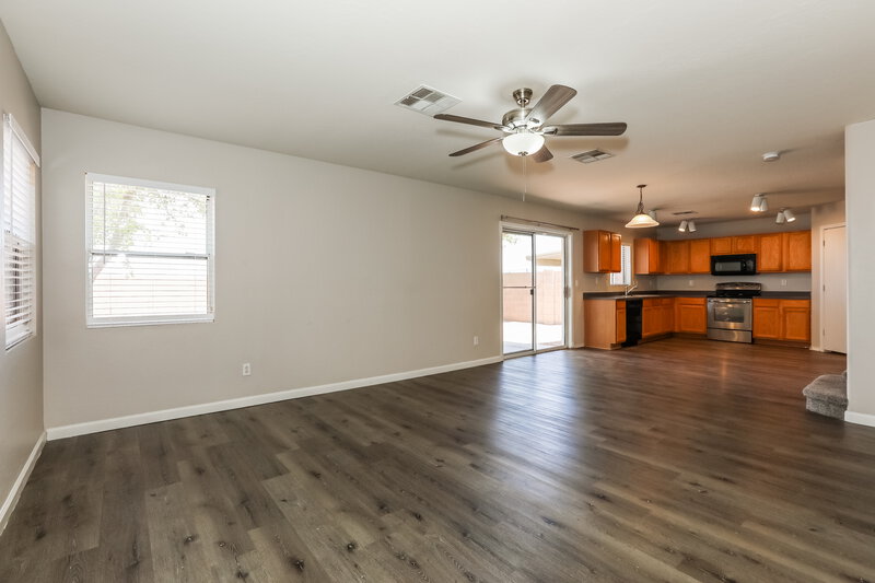 1,830/Mo, 2324 E San Manuel Rd San Tan Valley, AZ 85143 Family Room View