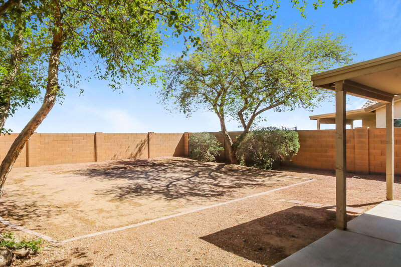 2,000/Mo, 2324 E San Manuel Rd San Tan Valley, AZ 85143 Rear View 2