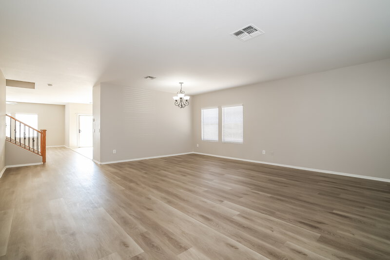 2,085/Mo, 2413 W Chipman Rd Phoenix, AZ 85041 Misc View