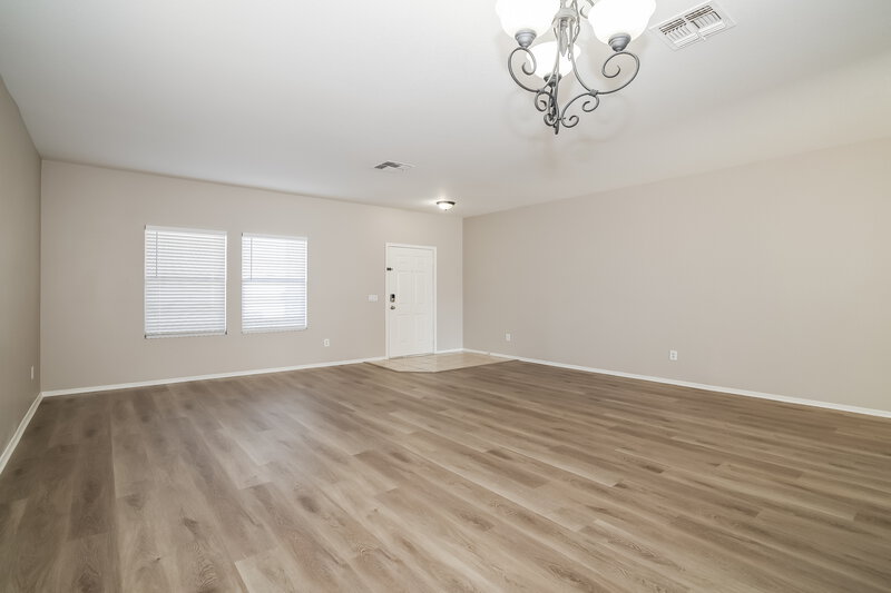 2,085/Mo, 2413 W Chipman Rd Phoenix, AZ 85041 Misc View 2