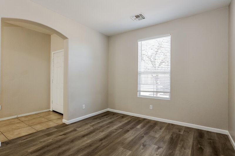 1,810/Mo, 2656 S 89th Ave Tolleson, AZ 85353 Office View