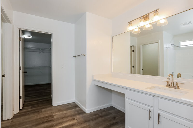 1,810/Mo, 2656 S 89th Ave Tolleson, AZ 85353 Main Bathroom View