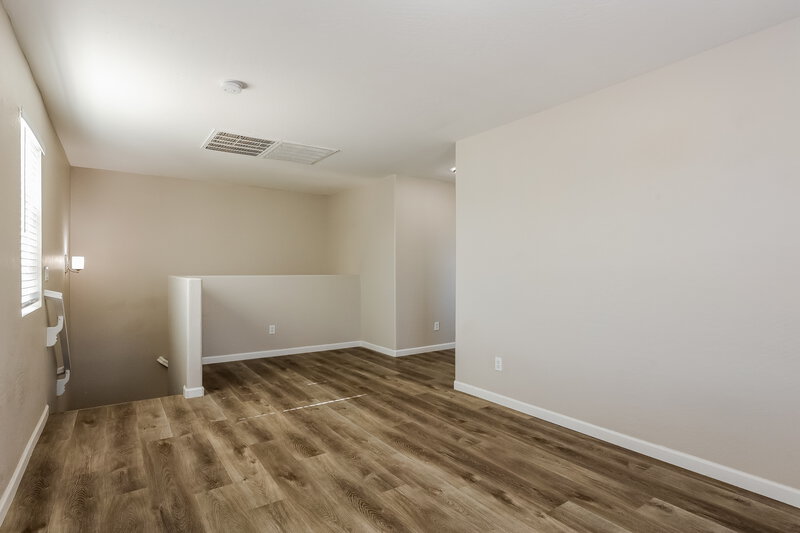 1,810/Mo, 2656 S 89th Ave Tolleson, AZ 85353 Loft View