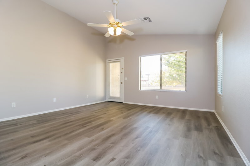 2,040/Mo, 3108 S 92nd Dr Tolleson, AZ 85353 Living Room View