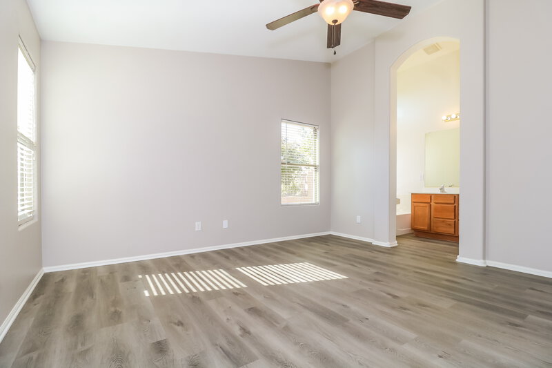 2,040/Mo, 3108 S 92nd Dr Tolleson, AZ 85353 Main Bedroom View