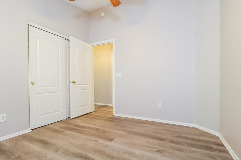 2,040/Mo, 3108 S 92nd Dr Tolleson, AZ 85353 Bedroom View 2
