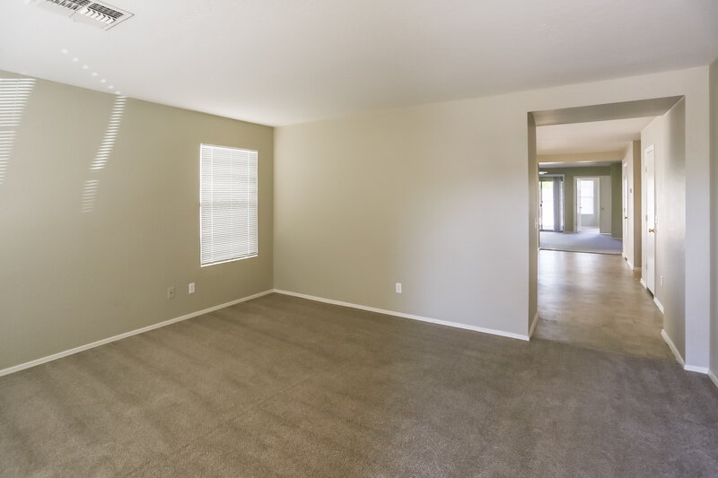 2,180/Mo, 3140 W Maldonado Rd Phoenix, AZ 85041 Bedroom View