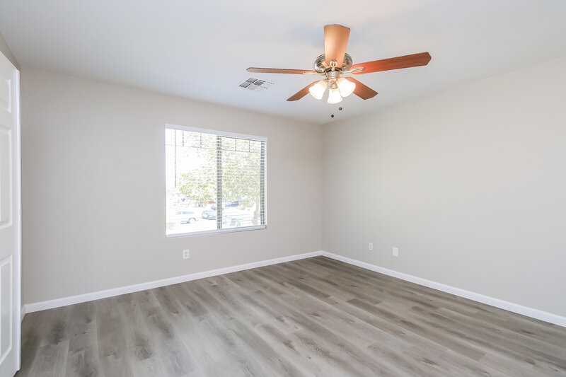 2,275/Mo, 3206 S Justin Dr Tolleson, AZ 85353 Main Bedroom View