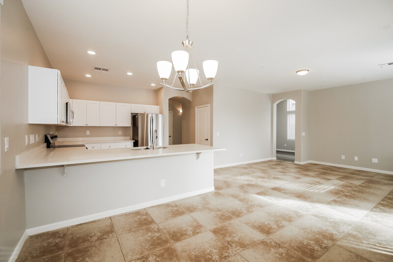 2,200/Mo, 3729 W Saint Anne Ave Phoenix, AZ 85041 Dining Room View