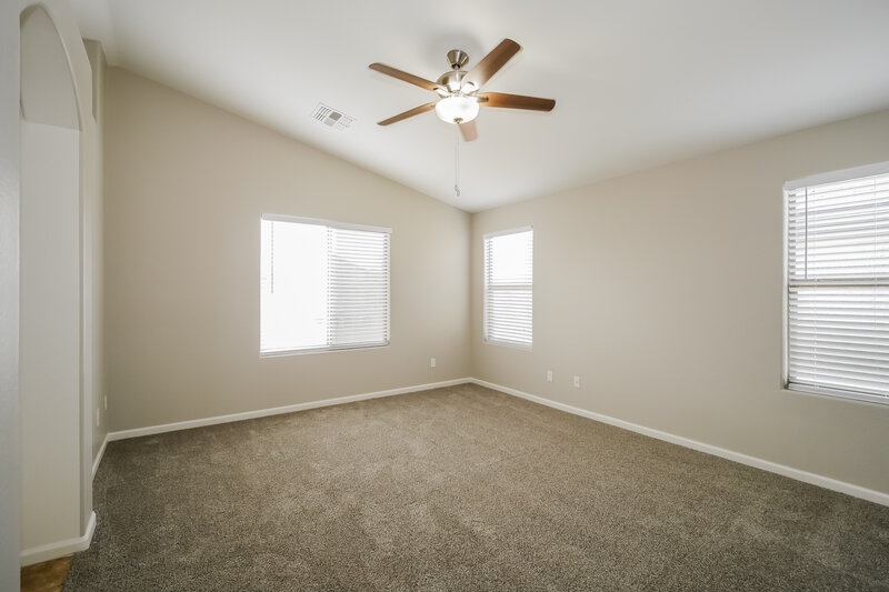 2,200/Mo, 3729 W Saint Anne Ave Phoenix, AZ 85041 Main Bedroom View