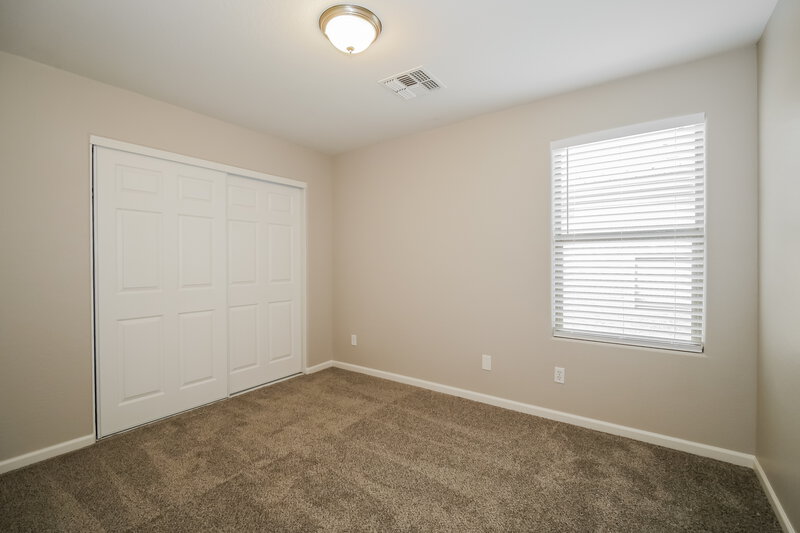 2,200/Mo, 3729 W Saint Anne Ave Phoenix, AZ 85041 Bedroom View